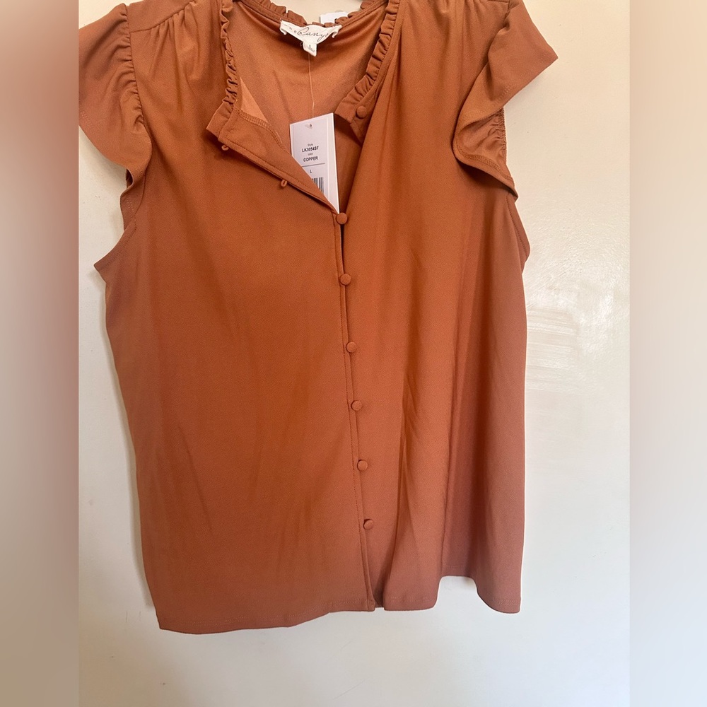 Flutter Sleeve Knit Top